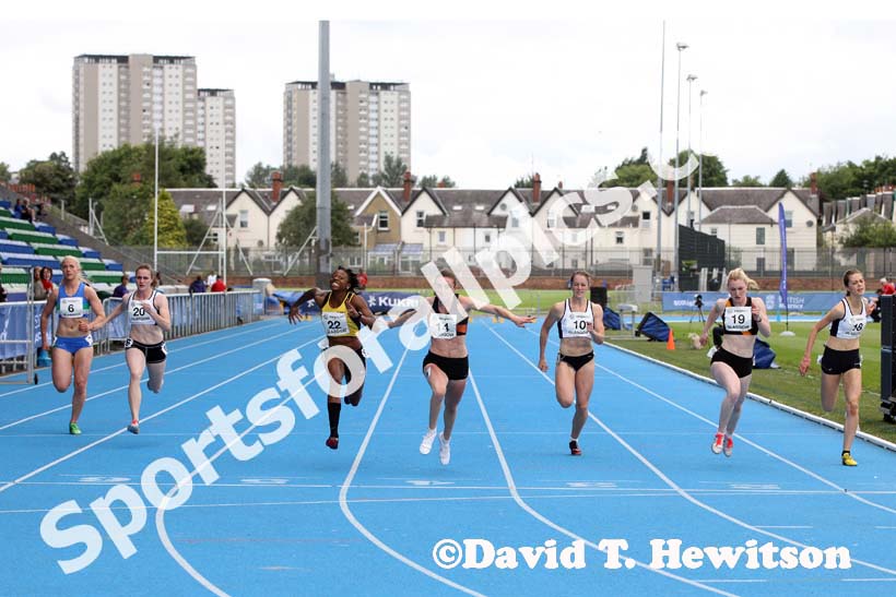Lea Moore beats no 22 Susanna Banjo in the 100 metres at the Scottish Championships, Scotstoun  Stadium, Glasgow.